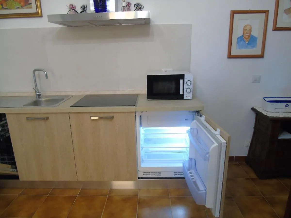 Casa Vacanza Lihele - Locazione Turistica Castelsardo 0*,  Italy