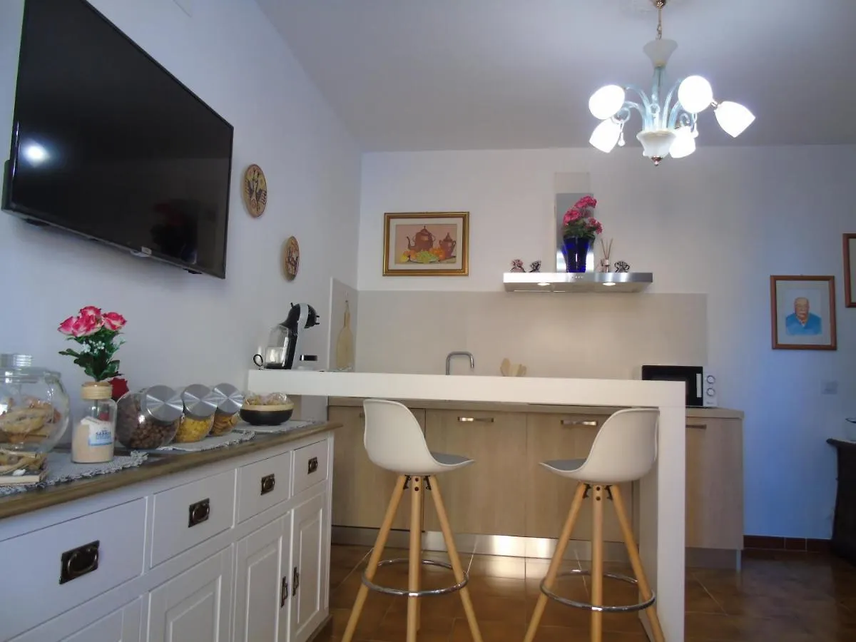 Casa Vacanza Lihele - Locazione Turistica Castelsardo 0*,  Italy